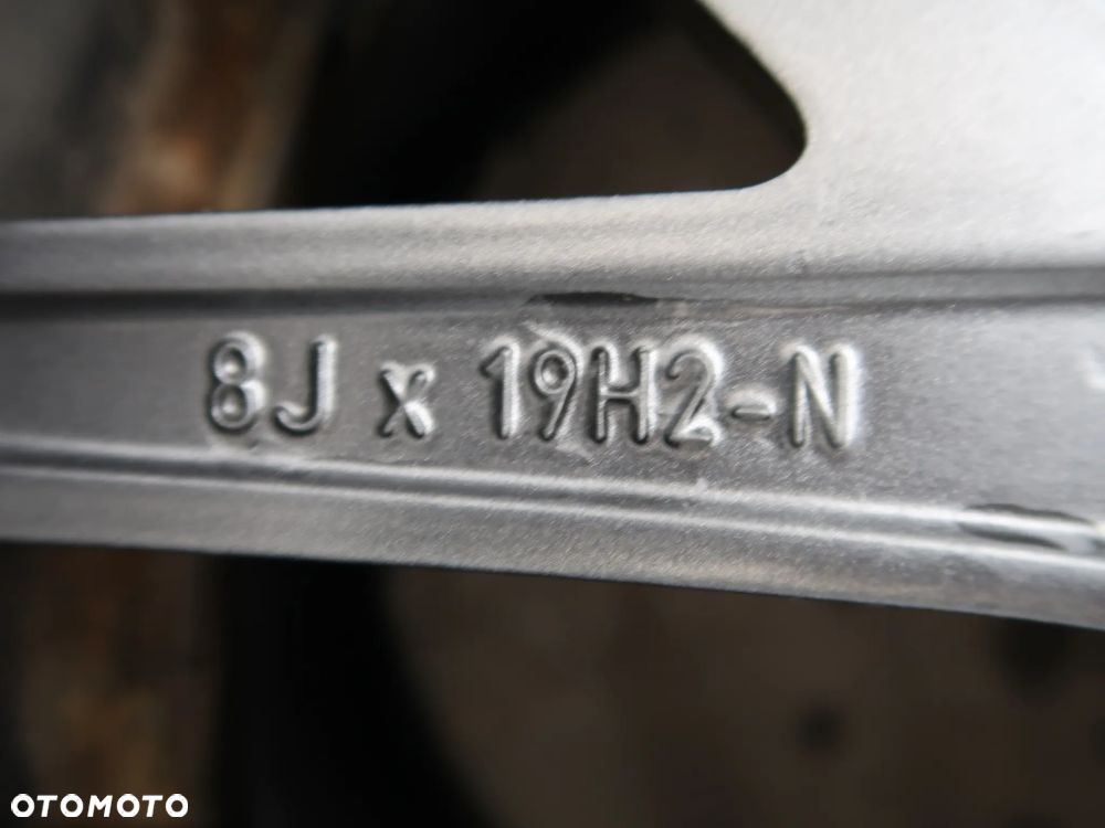 250 Felga Aluminiowa Mercedes A2064012300 8x19 et43,1 - 3