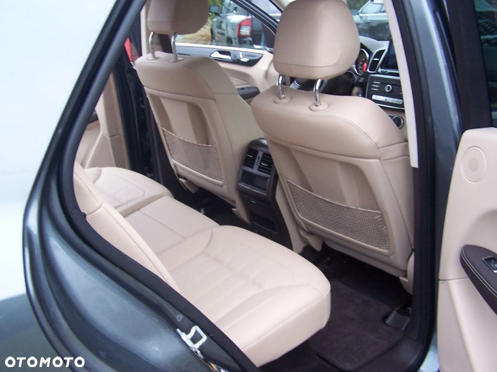 Mercedes-Benz GLE - 10