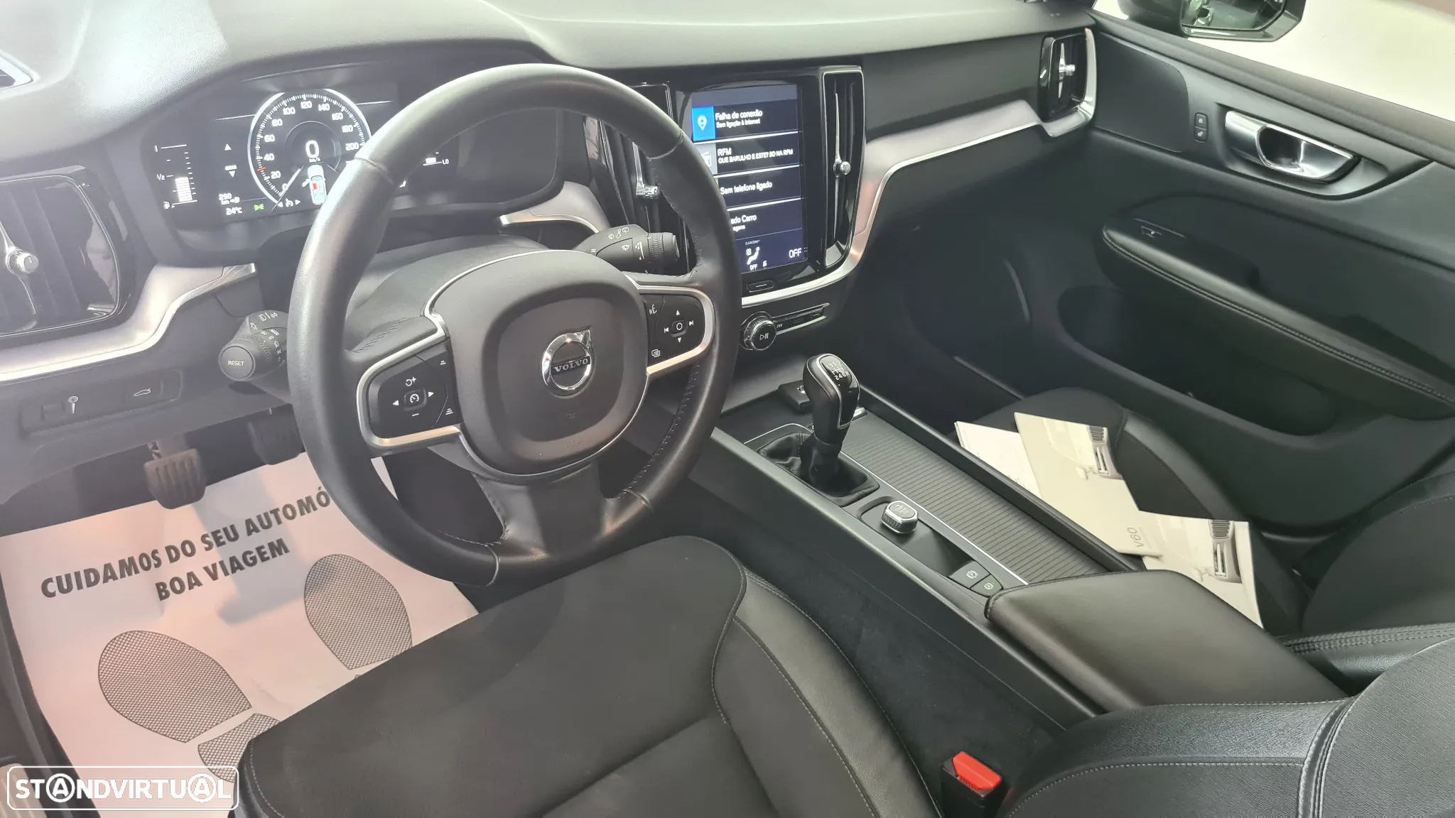Volvo V60 2.0 D3 Momentum - 16