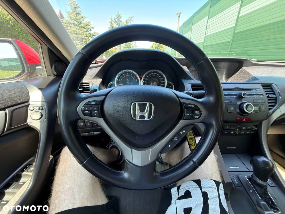 Honda Accord 2.0 Elegance - 32
