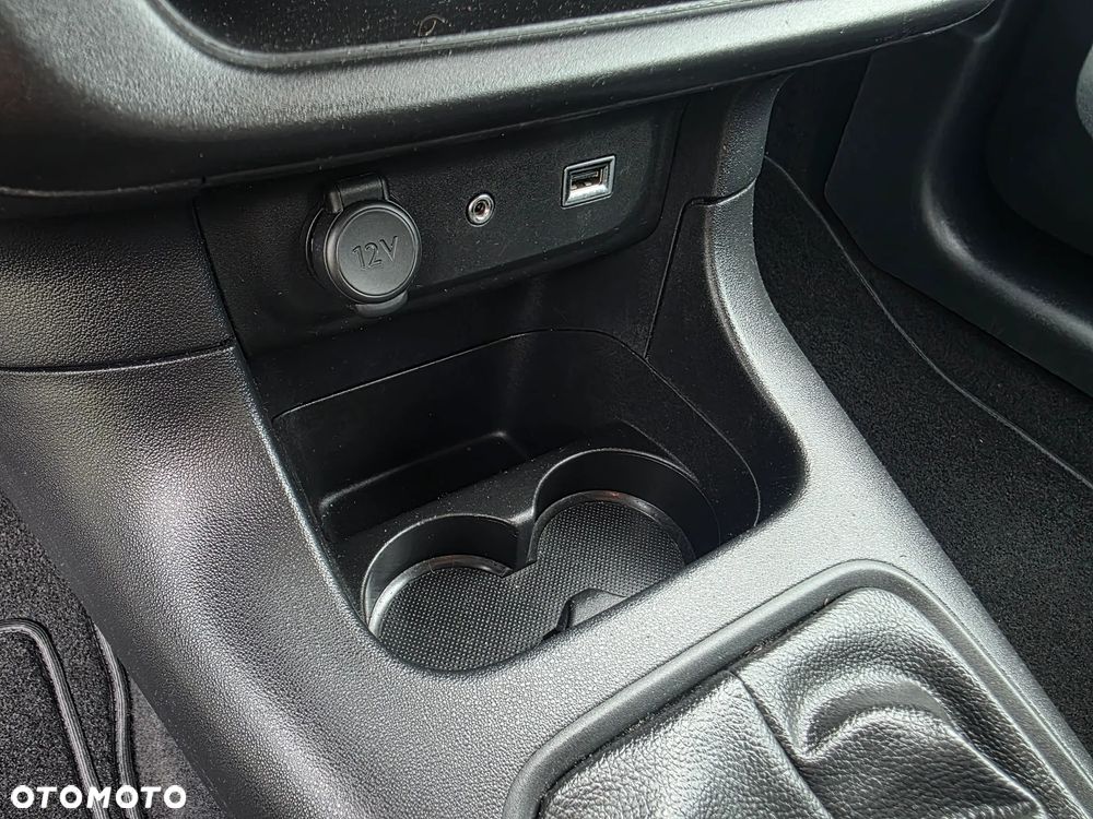 Citroën C3 1.2 PureTech Shine - 28