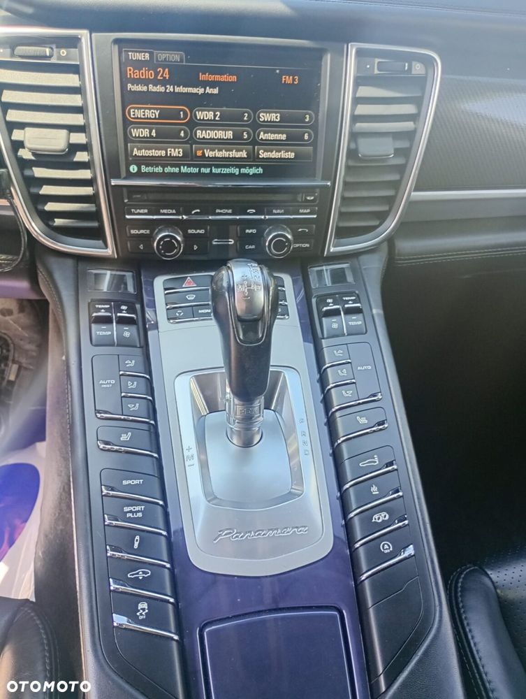 Porsche Panamera 4S PDK - 11