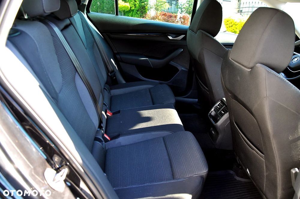 Skoda Octavia 1.5 TSI Selection - 16
