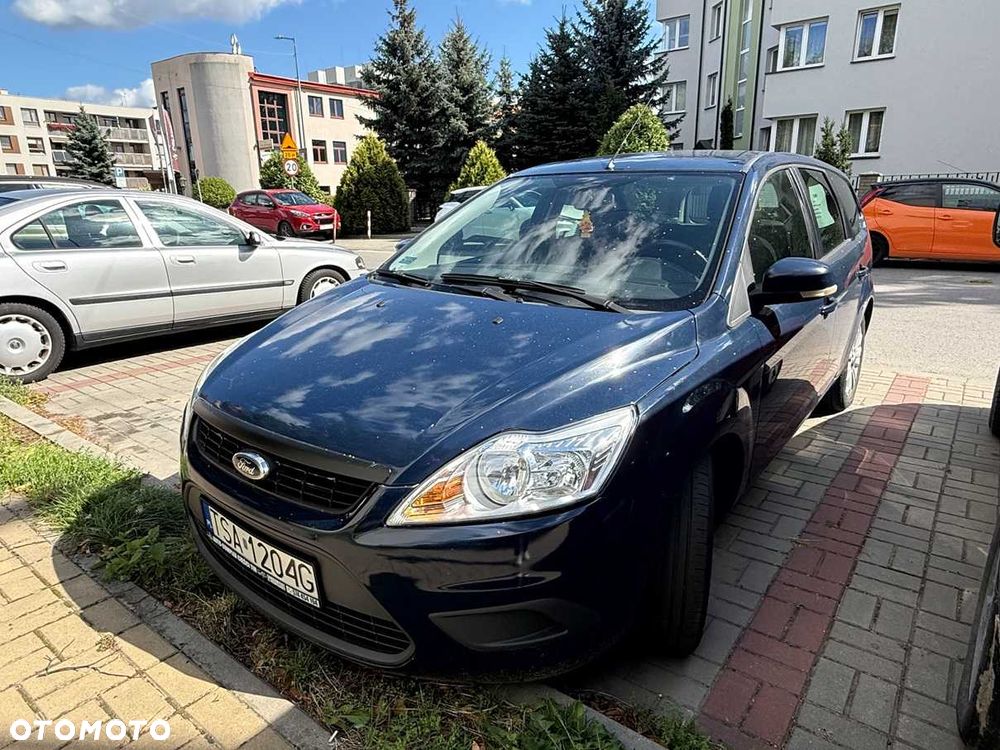 Ford Focus 2009 photo 2