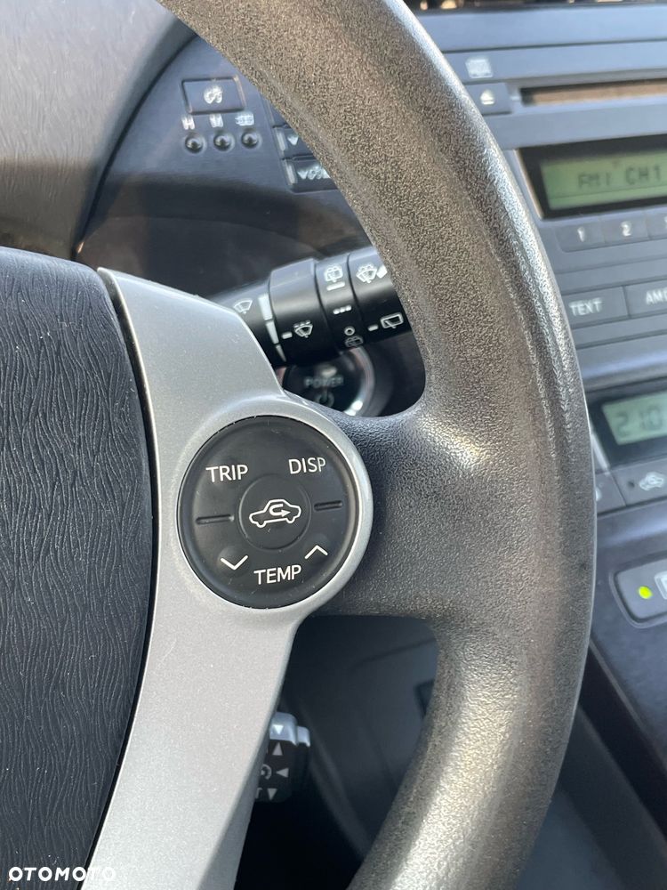 Toyota Prius (Hybrid) Comfort - 24
