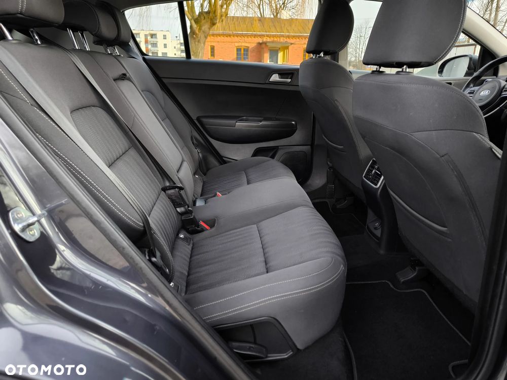 Kia Sportage 1.6 GDI Business Line 2WD - 24