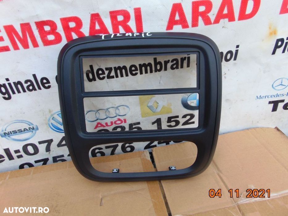 Grila Bord Renault Trafic 2014-2021 grile guri aer ventilatie radio cd - 2