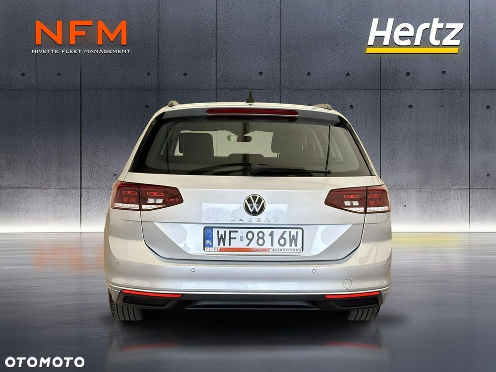 Volkswagen Passat - 10