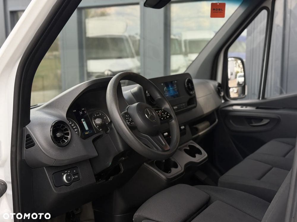 Mercedes-Benz Sprinter 315 CDI / Maxi L3 H2 / 2023 ROK Automat 9G Tronic / 185.610KM Przebieg / Reflektory LED / Zarejestrowany w PL - 23