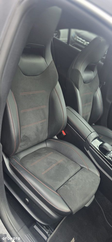 Mercedes-Benz CLA 200 7G-DCT Edition 2021 - 36
