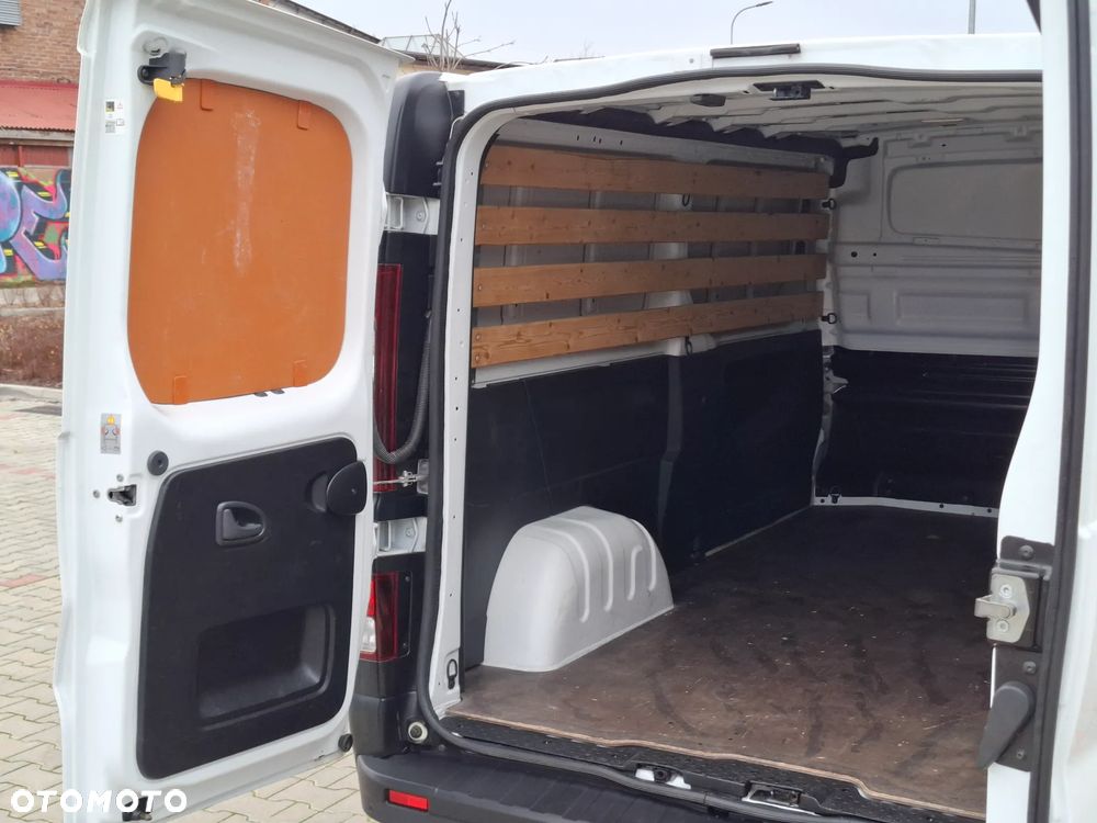 Renault Trafic 2017 LONG 1.6DCI 125KM KLIMA 3OSOBOWY - 25