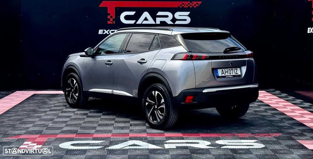 Peugeot 2008 1.2 PureTech Allure - 4