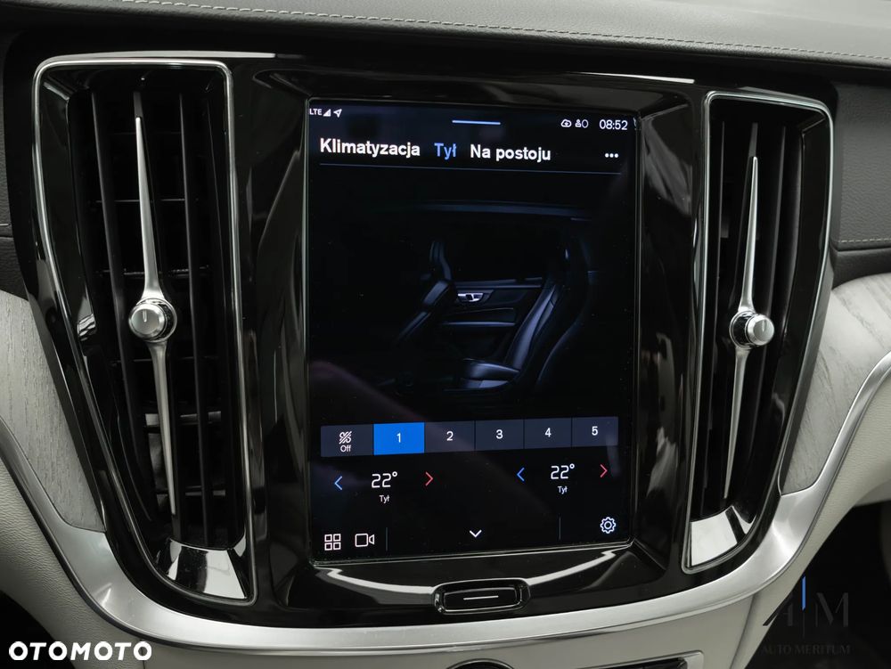 Volvo V60 Cross Country B4 D AWD Geartronic - 25