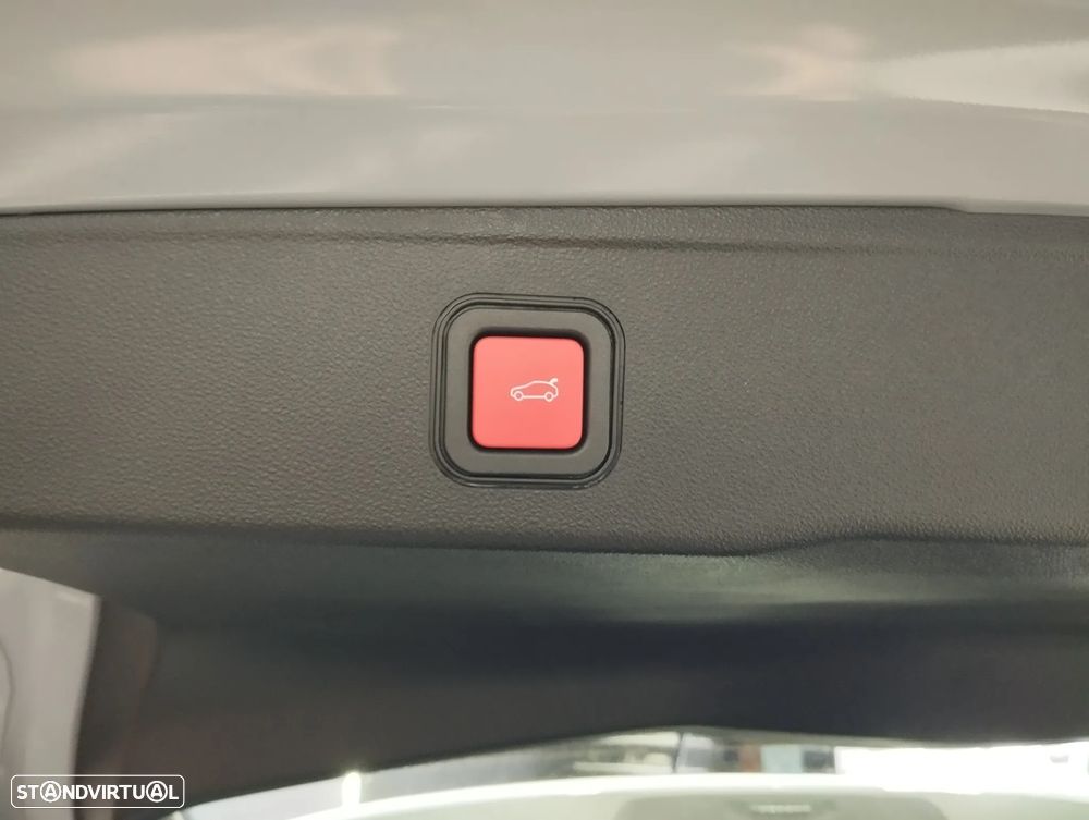 Jeep Avenger 1.2 GSE T3 Altitude - 13