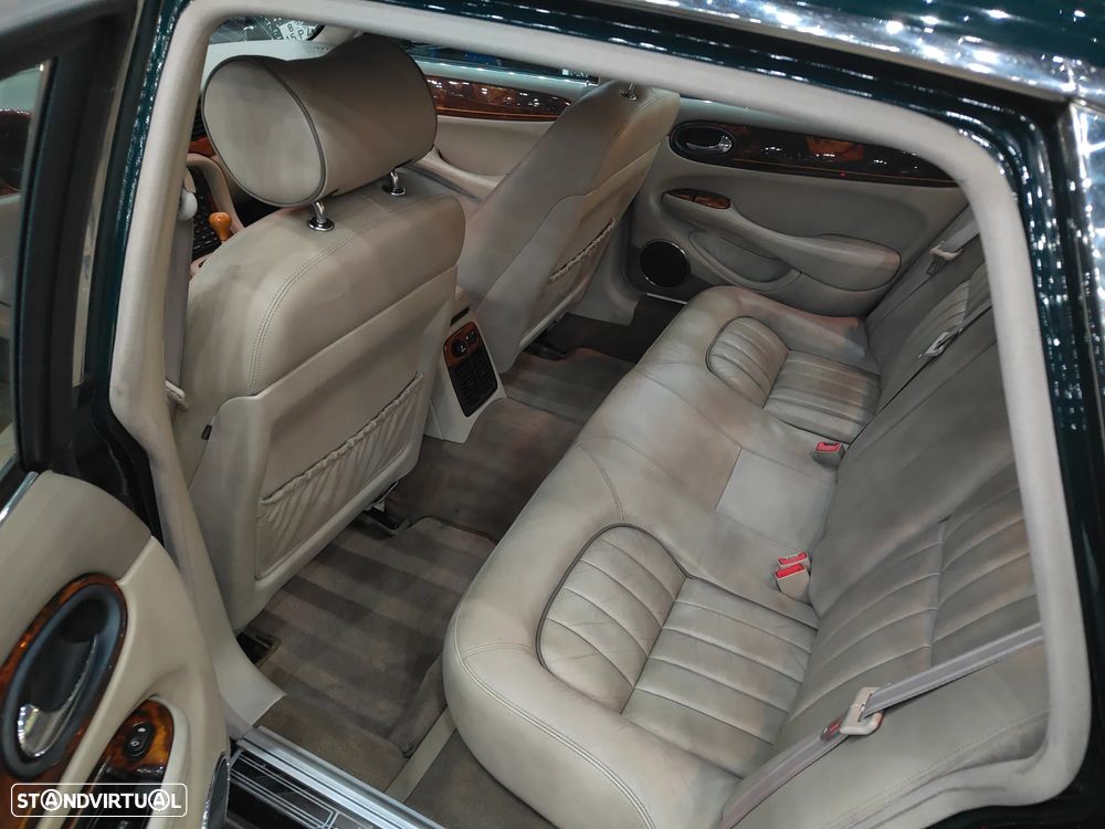 Jaguar XJ XJ8 3.2 Executive - 14