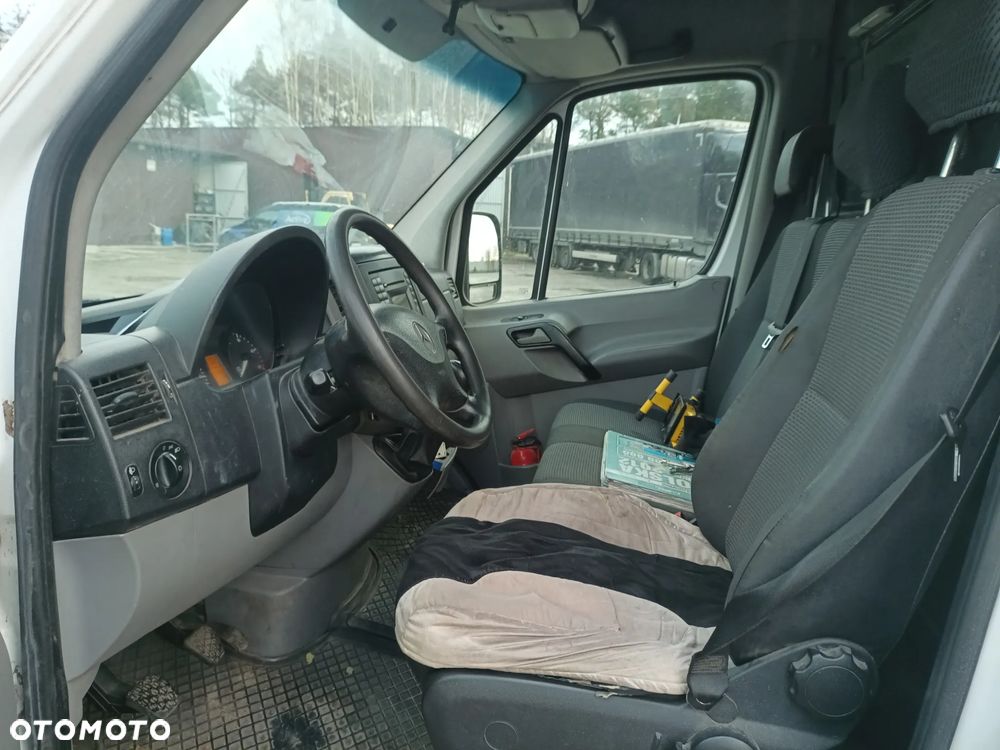 Mercedes-Benz SPRINTER - 6
