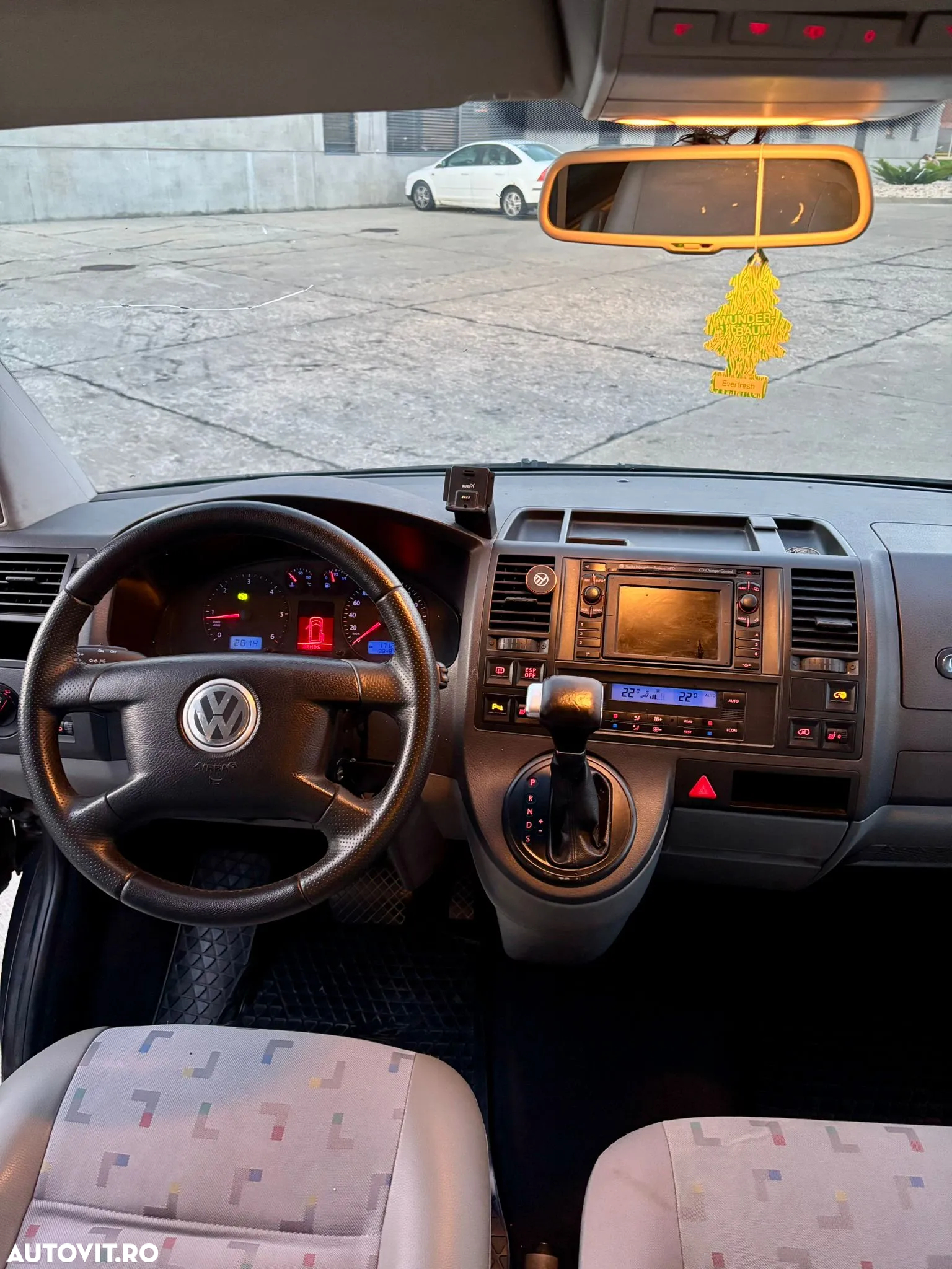 Volkswagen Transporter - 5