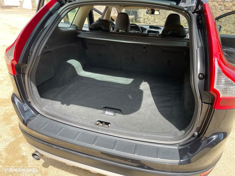 Volvo XC 60 2.4 D Geartronic - 18