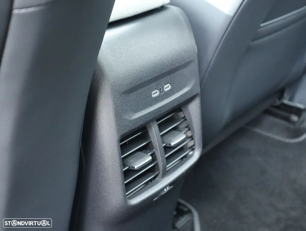 Ford Capri 79 kWh Premium AWD - 27