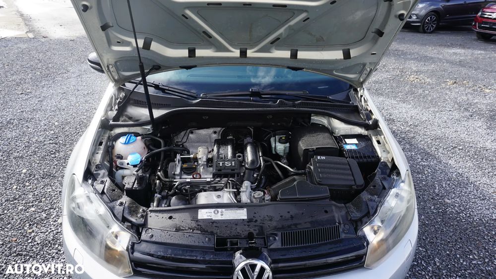 Volkswagen Golf 1.2 TSI BlueMotion Technology MATCH - 28