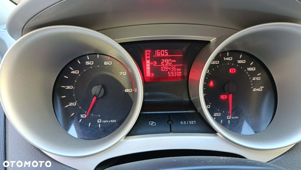 Seat Ibiza 1.4 16V Style - 10
