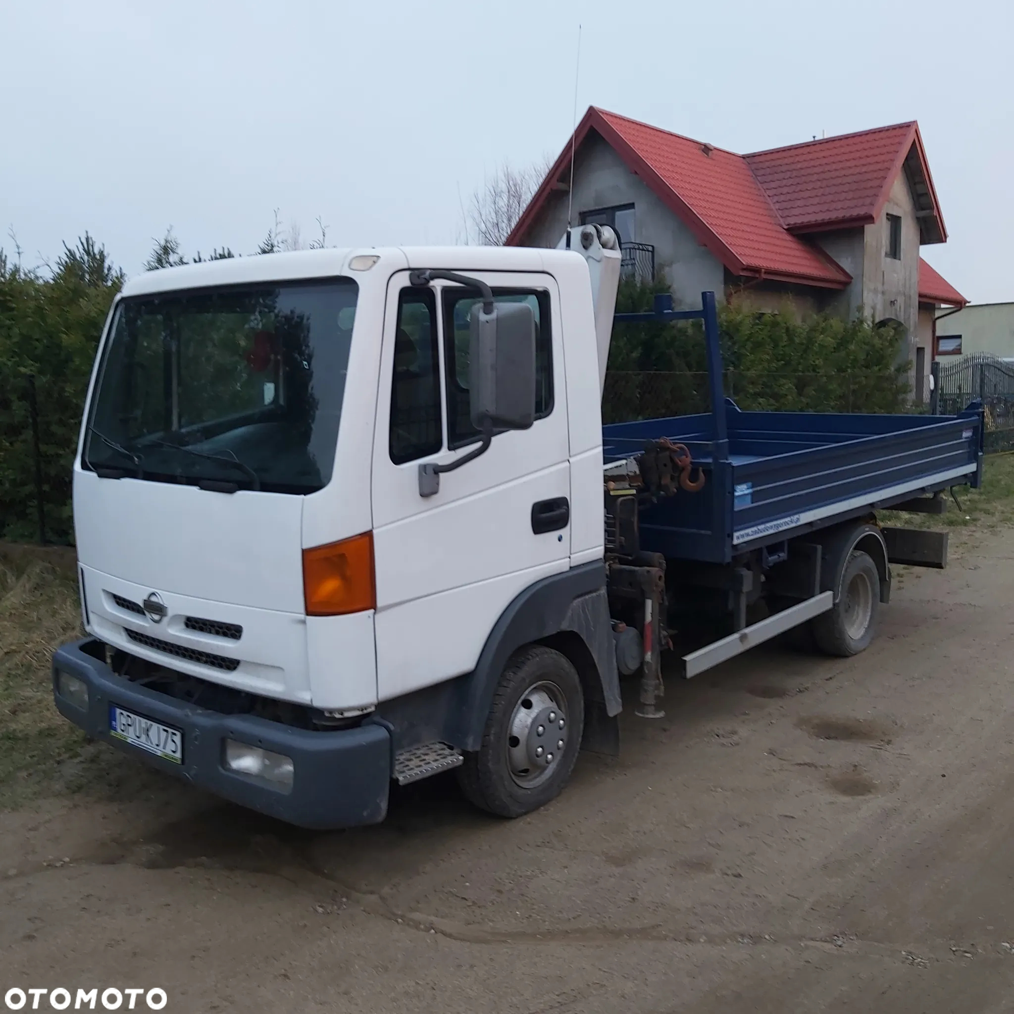 Nissan Atleon - 3