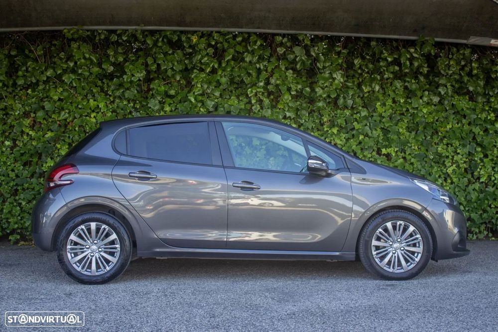 Peugeot 208 1.5 BlueHDi Signature - 6