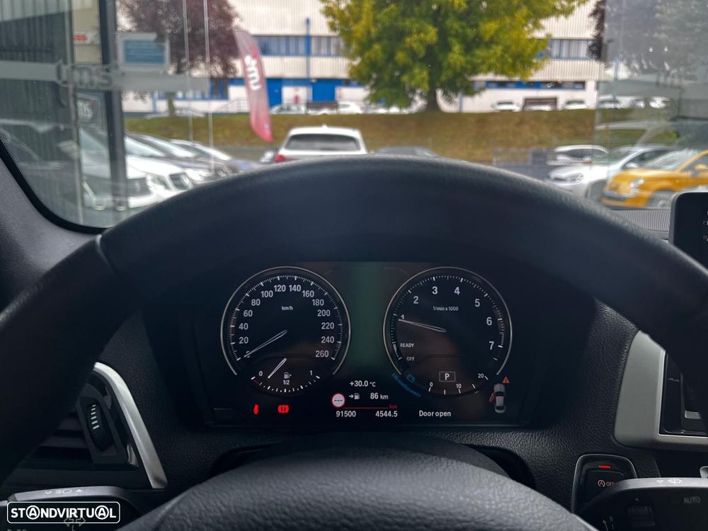 BMW 218 i Coupe Line Luxury Auto - 11