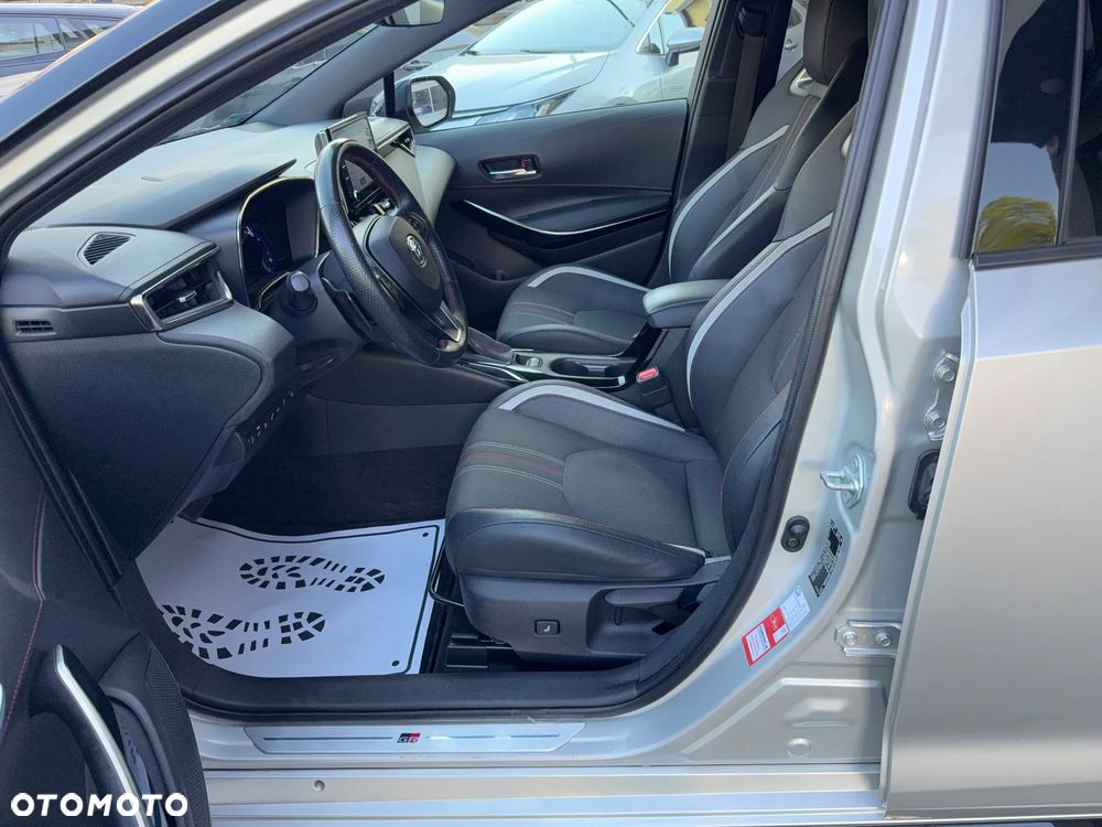 Toyota GR Corolla - 18