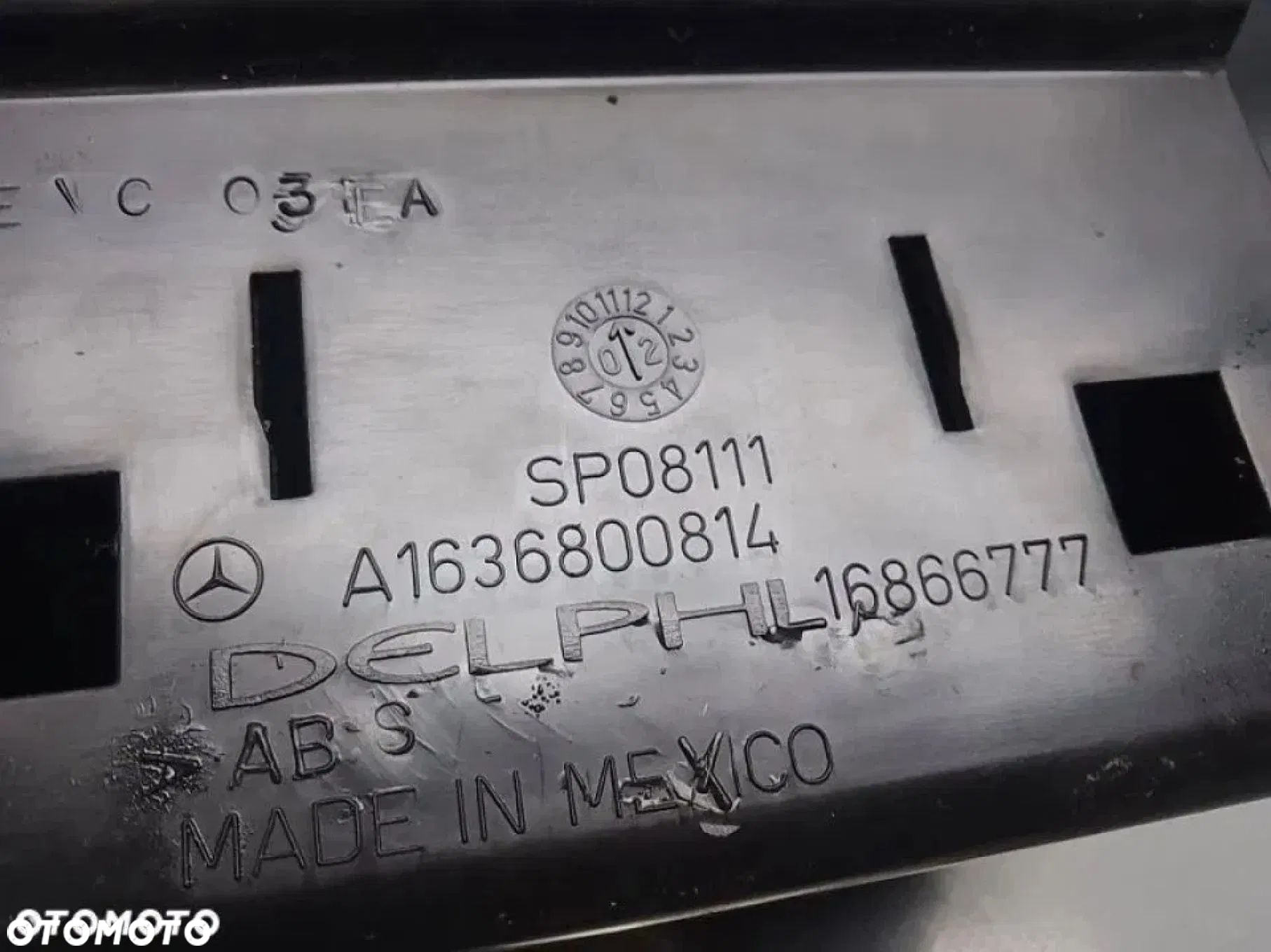 Mercedes ML W163 Lift Final Edition Dekor Ramka Schowek Roletka Ciemne Drewno - 8