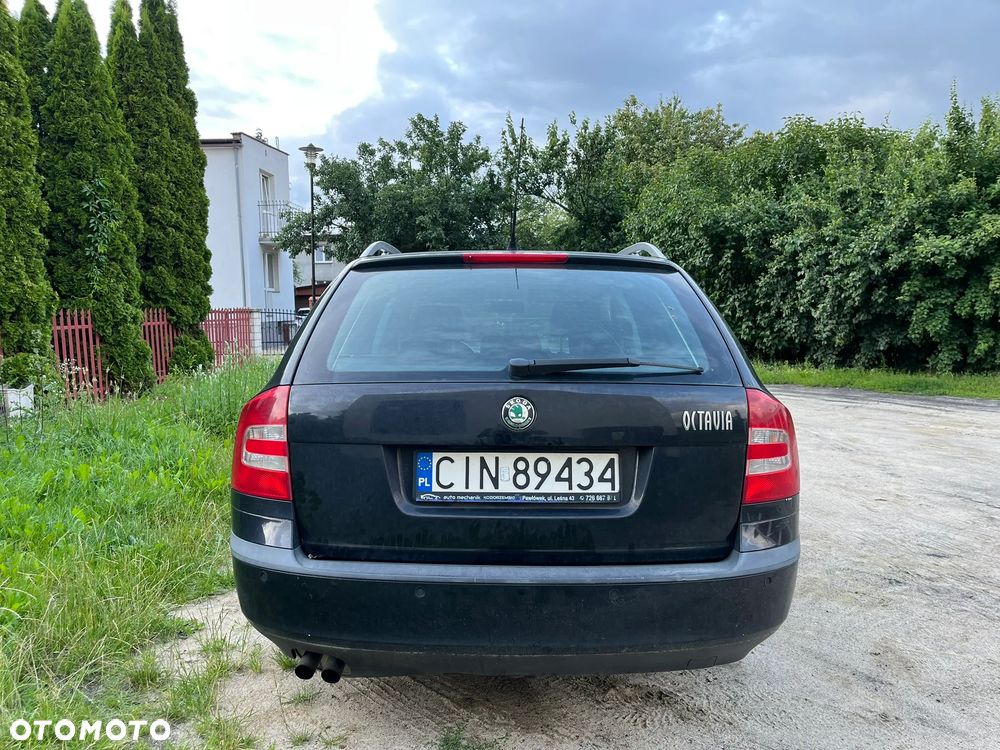 Skoda Octavia 1.8 TSI Ambiente - 6