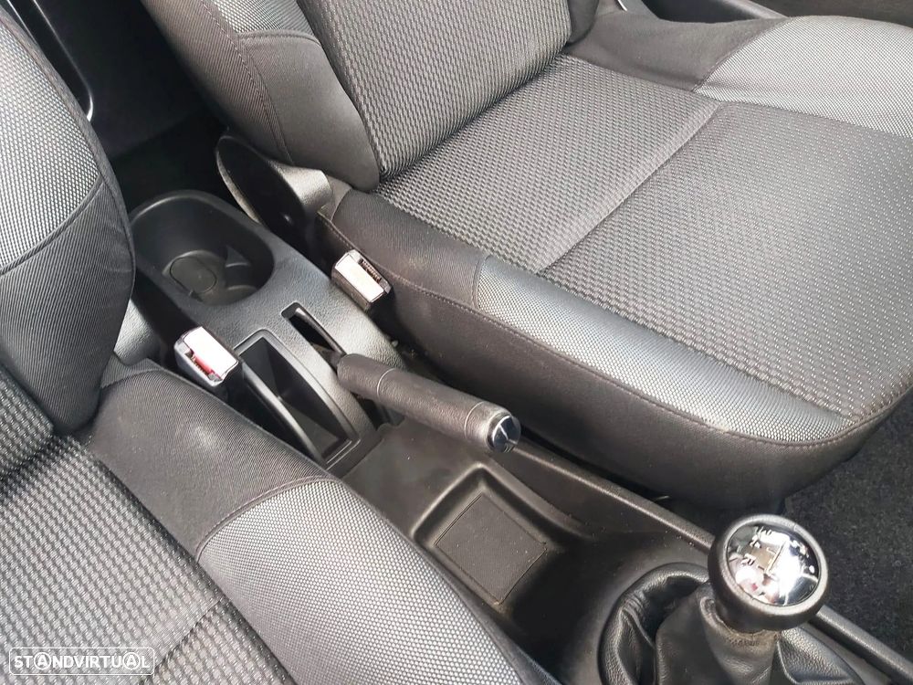 Peugeot 207 1.4 HDi Sport - 31