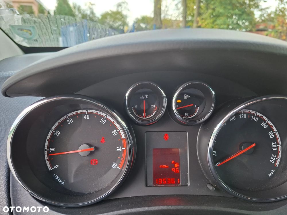 Opel Meriva - 8