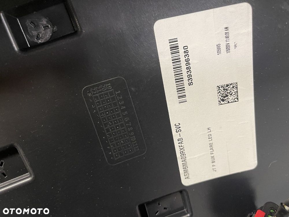 NOWE ORYGINALNE POSZERZENIE NADKOLE LEWE PRZEDNIE LISTWA BŁOTNIKA JEEP WRANGLER JL 18-24 6MA09RXFAB - 9