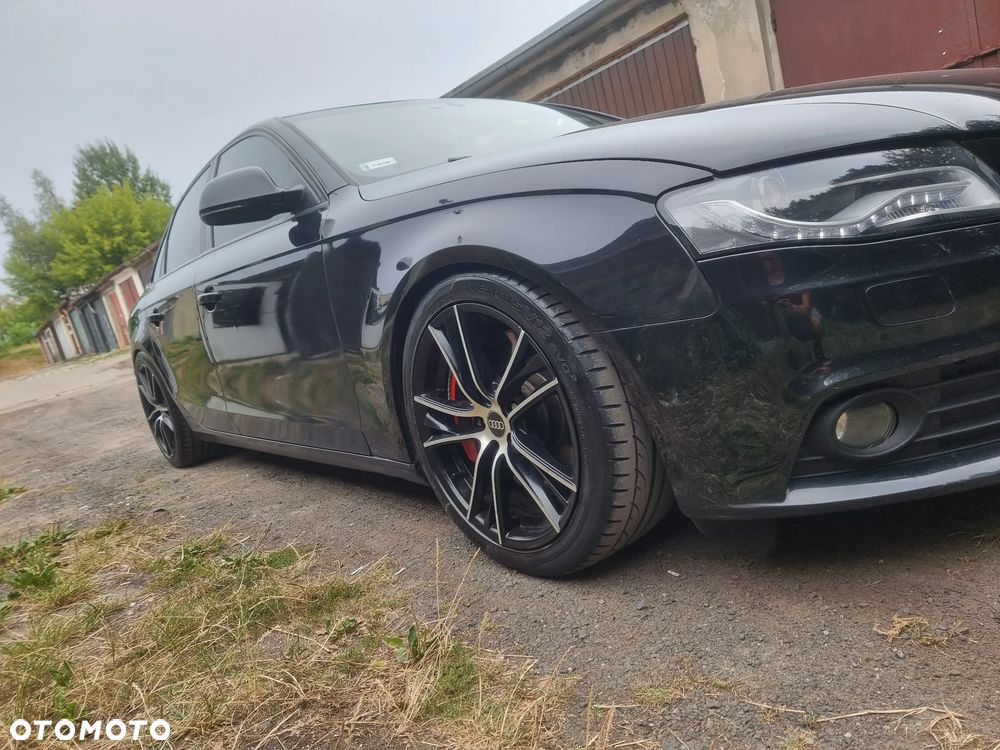 Audi A4 Limousine - 5