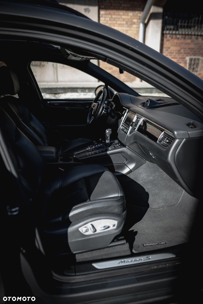 Porsche Macan S - 11