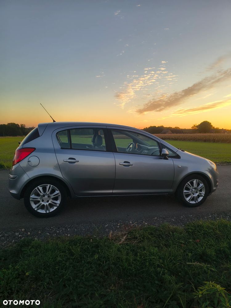 Opel Corsa - 13