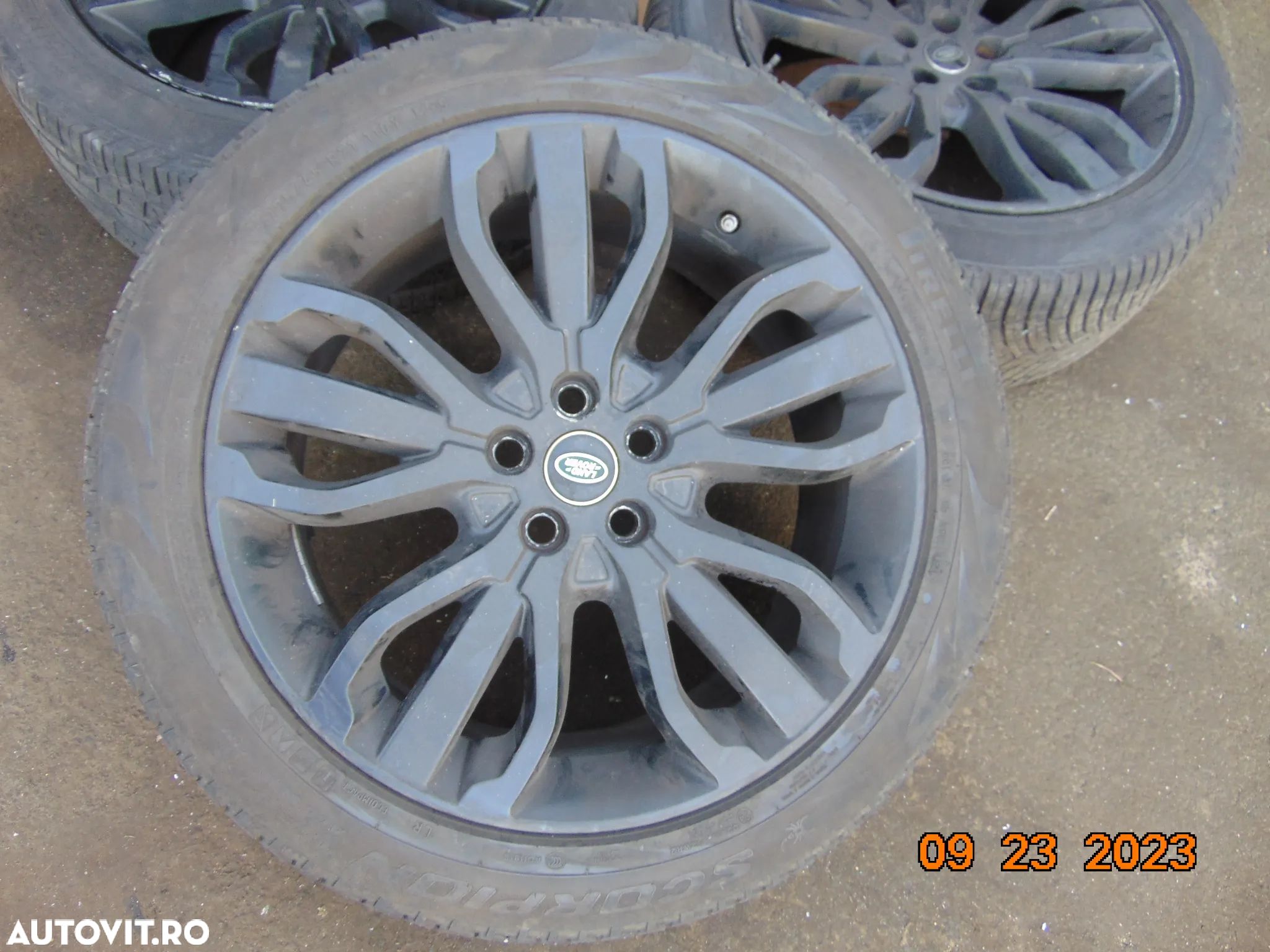 Roata rezerva Range Rover Sport r21 vogue discovery 5 discovery 4 r21 l494 l405 roata rezerva aliaj cu anvelopa - 1