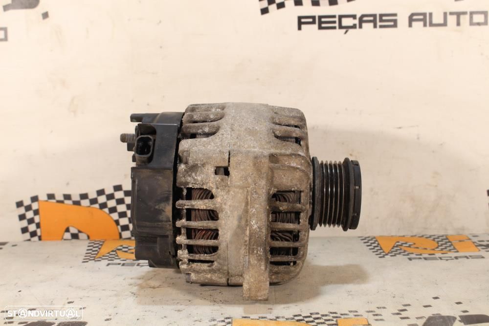 Alternador Opel Insignia A (G09)  13588306 / 2620359A / Tg12c173 - 7