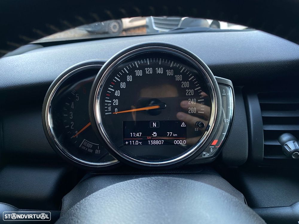 MINI 5 Portas One D - 18