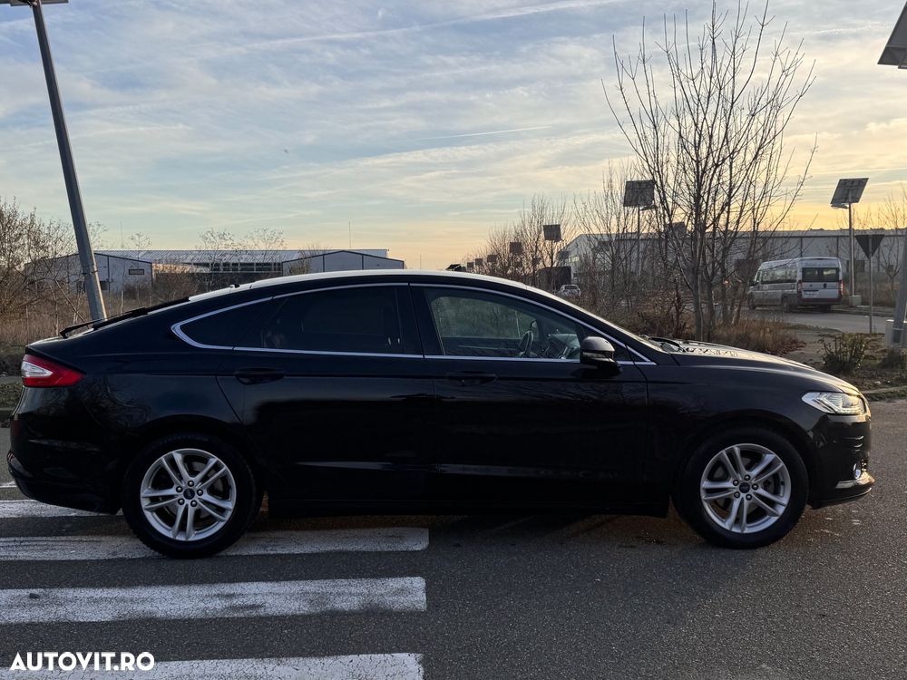 Ford Mondeo 2.0 TDCi Start-Stopp PowerShift-Aut Titanium - 4