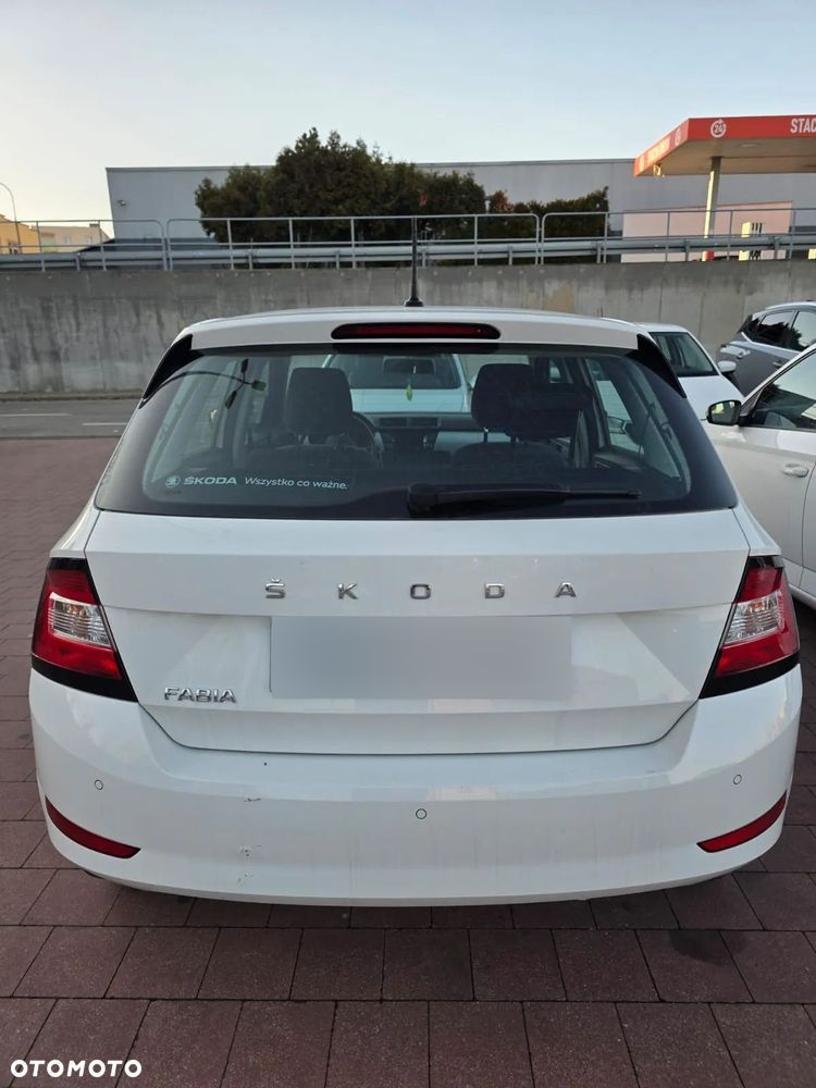 Skoda Fabia 1.0 Ambition - 17