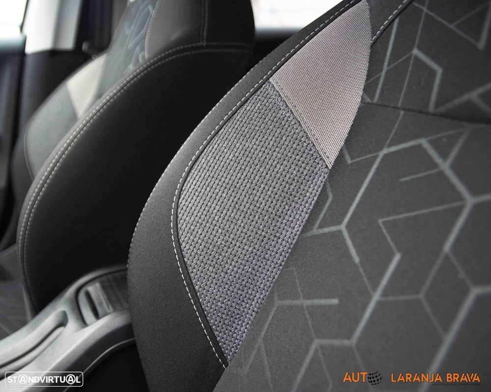 Peugeot 2008 1.2 PureTech Allure - 38