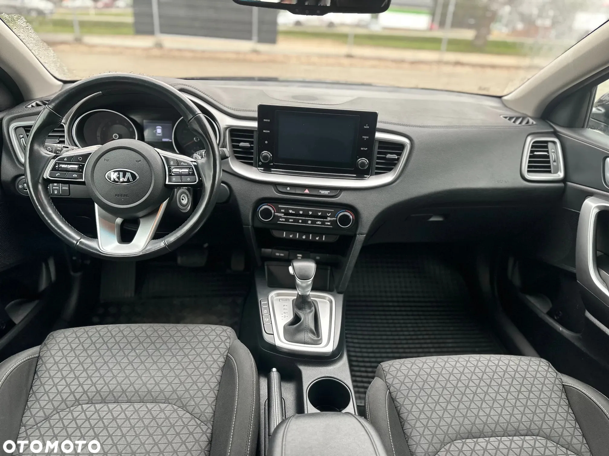 Kia XCeed 1.5 T-GDI L DCT - 11