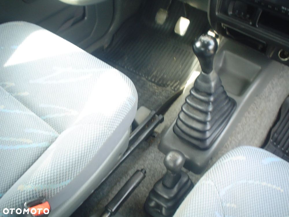 Suzuki Jimny - 12