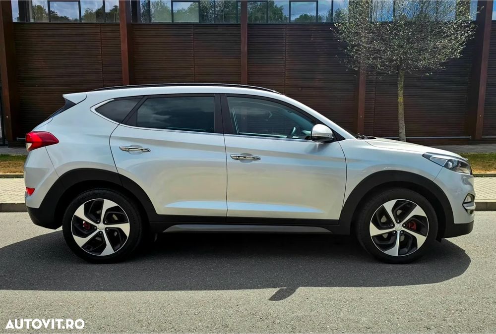 Hyundai Tucson 2.0 CRDI 4WD Automatik Premium - 4