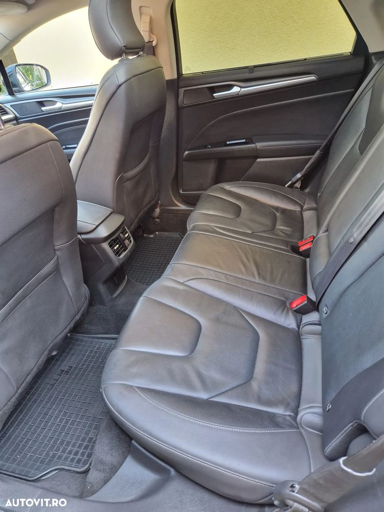 Ford Mondeo 2.0 TDCi Powershift - 16
