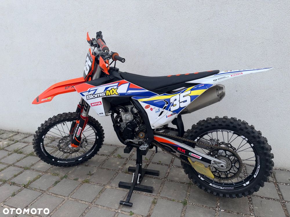 KTM SXF - 8
