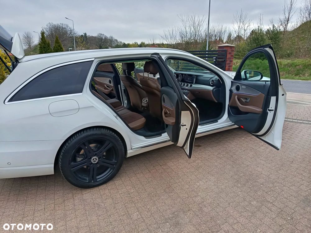 Mercedes-Benz Klasa E 220 d 9G-TRONIC - 15