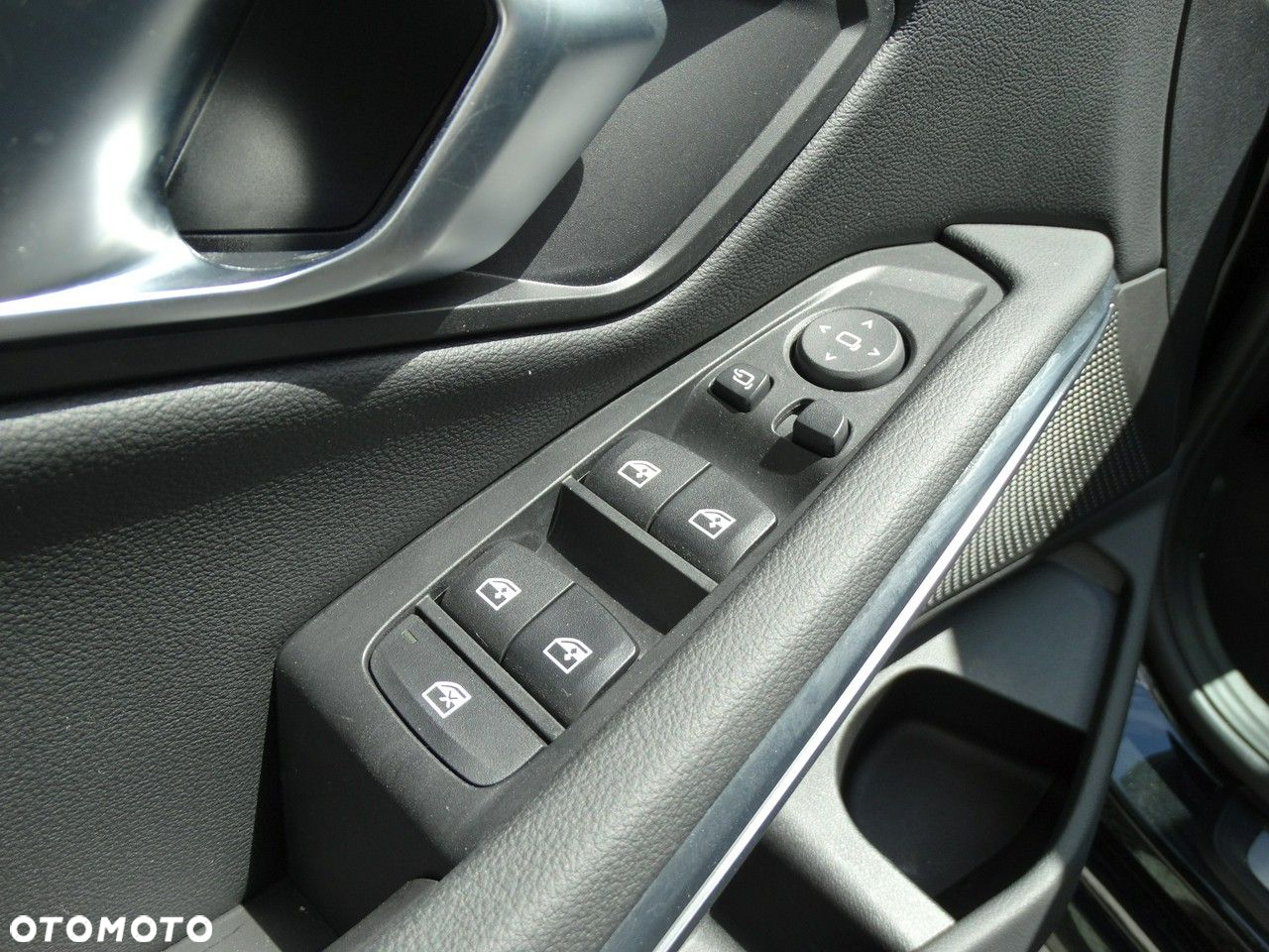 BMW Seria 3 318i M Sport - 17